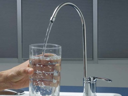 Informeaza-te inainte sa alegi un purificator de apa pentru casa ta